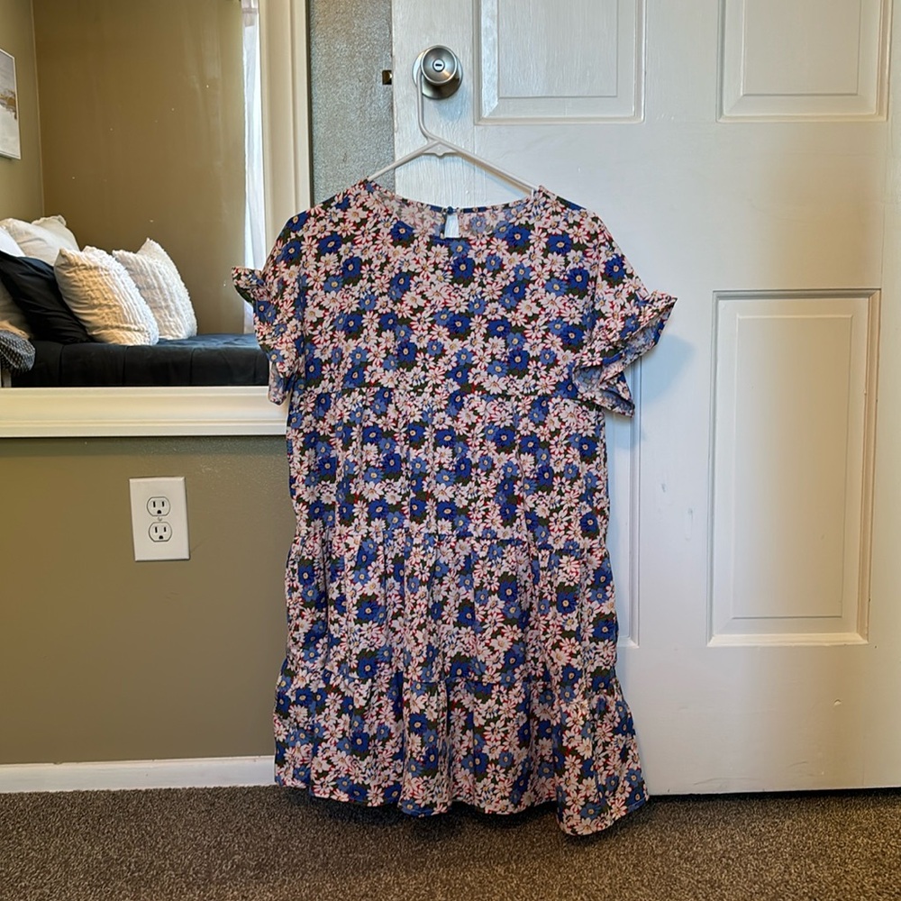 Flowered Sundress with Detailed Sleeves